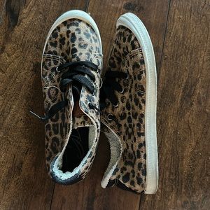 Vintage Havana size 6 sneakers
